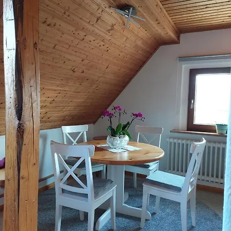 Dachgeschosswohnung Mit Burgblick In Kues Verbandsgemeinde Verbandsgemeinde Bernkastel-Kues Buitenkant foto